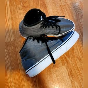 Off the wall converse Men's 5.5 women's 7